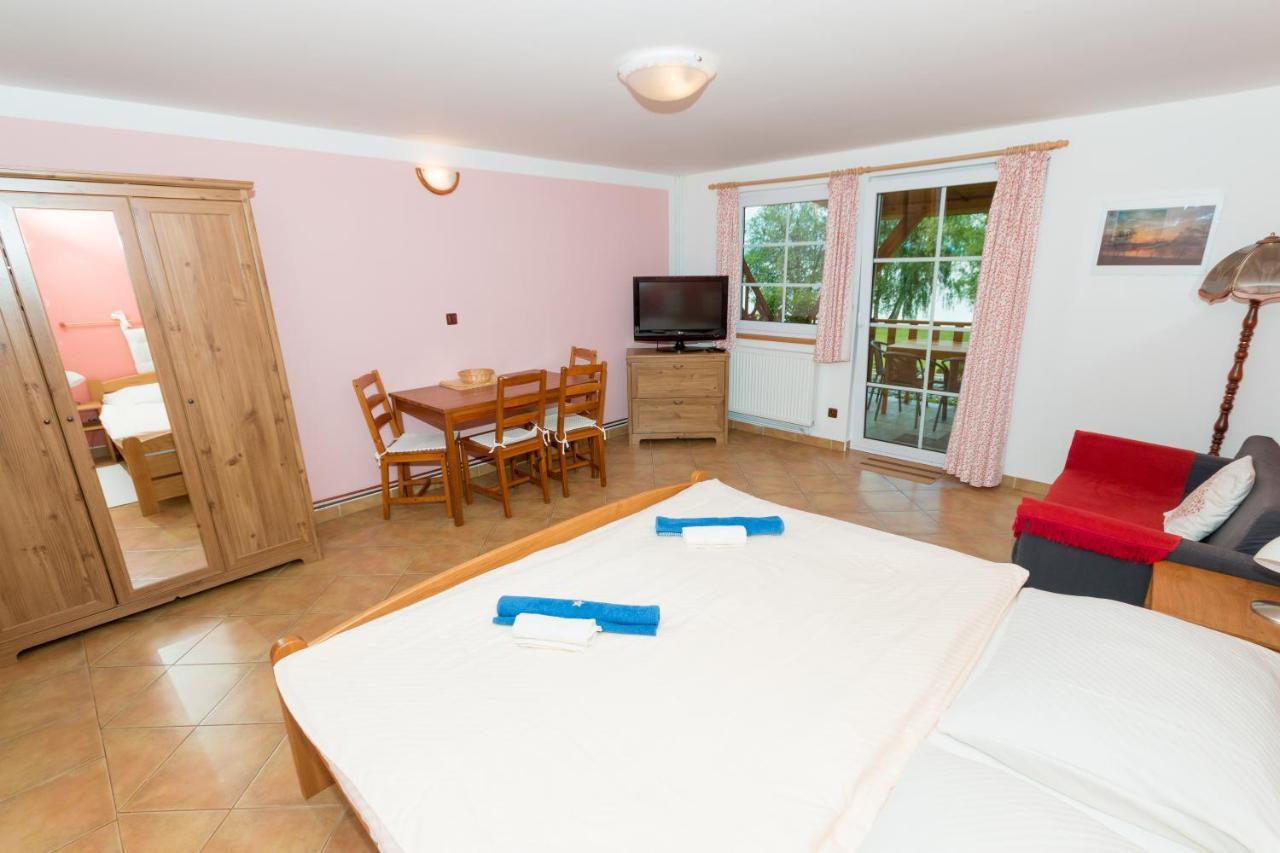 Apartments U Jezera Cerna Černá v Pošumaví Extérieur photo